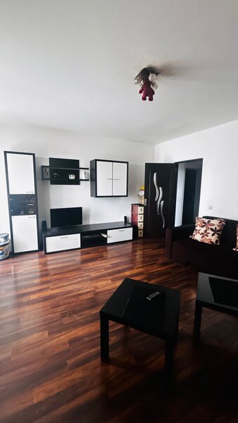 Oltenitei 2 camere, mutare imediata, mobilat si utilat, loc de parcare inclus!